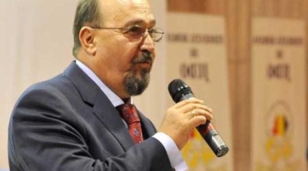 liviu luca lupul pus pastor la oi