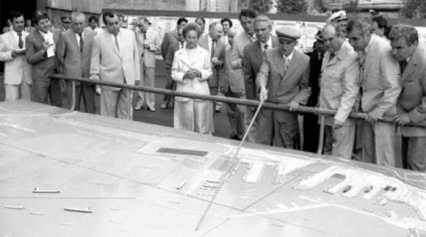 haideti mai tovarasi haideti ca i pentru ultima oara