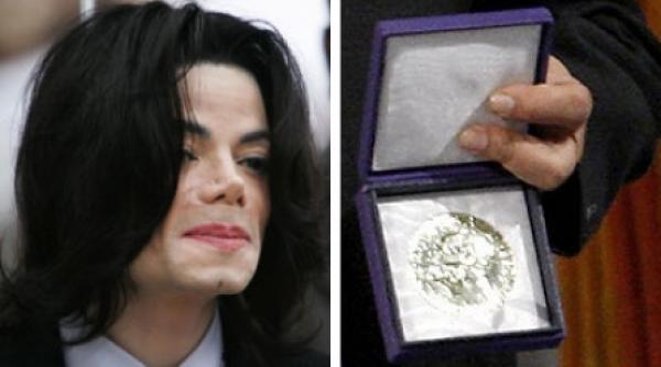 fanii il vor pe michael jackson nominalizat la premiul nobel pentru pace