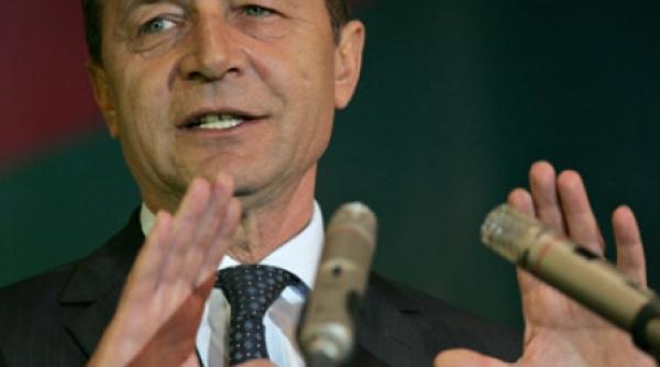 basescu mediaza discutiile dintre csm si ministrul justitiei