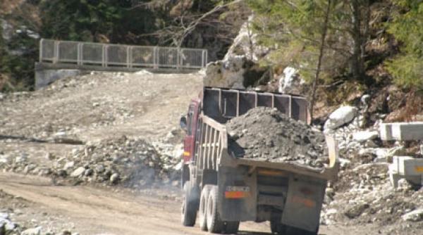 au vrut sa mute retezatul pentru drumul lui basescu