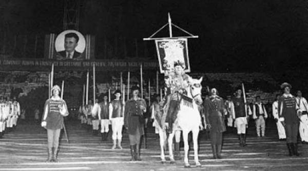 nationalismul impotriva internationalismului