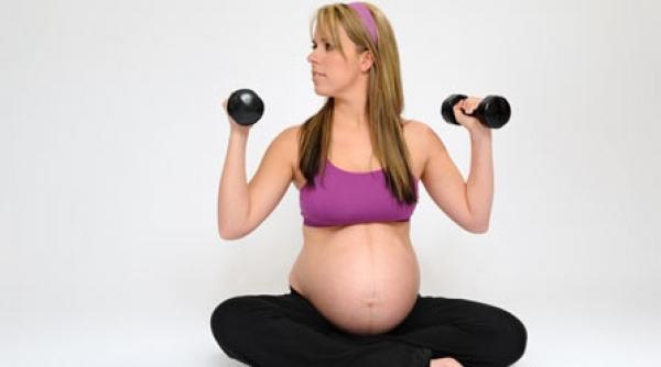 sarcina si durerile de spate