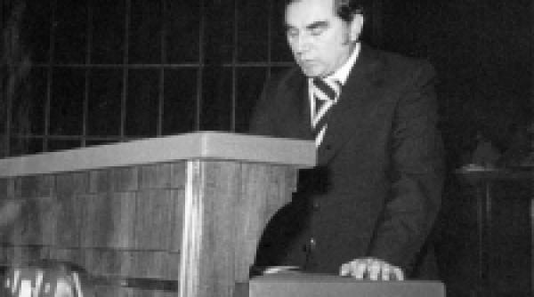 de la ingineri ai sufletului omenesc la ajutoare de nadejde ale partidului