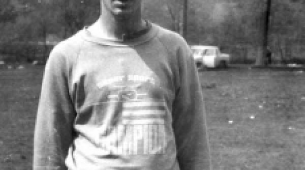 proba eliminatorie la inscriere 1 km alergare in reiati si camasa