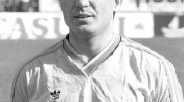 hagi eternul miraj refuza chiar si bologna