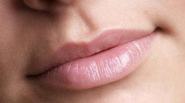 buze frumoase cu miere de albine