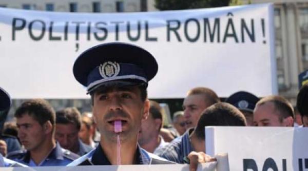 impuscaturi cu bomboane la ministerul de interne