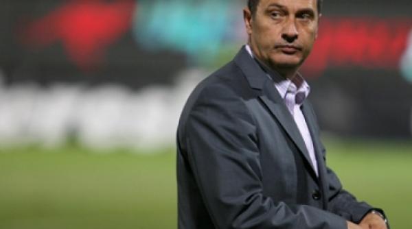 mircea rednic onorat sa lucreze in divizia b