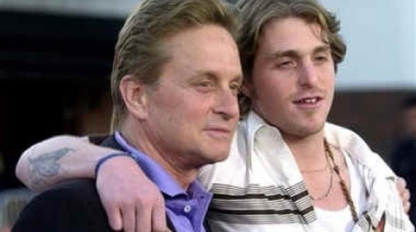 fiul lui michael douglas risca inchisoarea pe viata