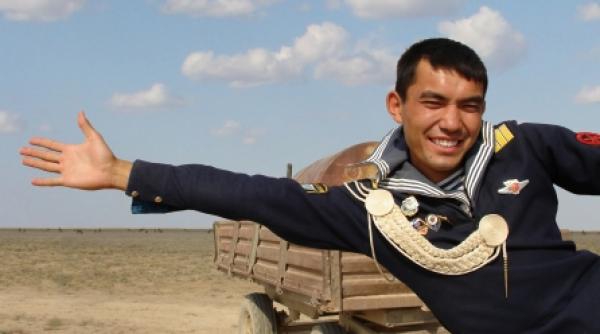 nomad in stepa vedeta la anonimul