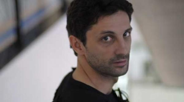 publicul anonimului a lasat trofeul acasa