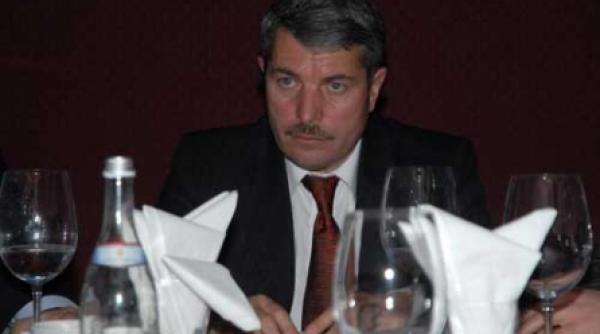 arbitri avram succesorul lui huzu