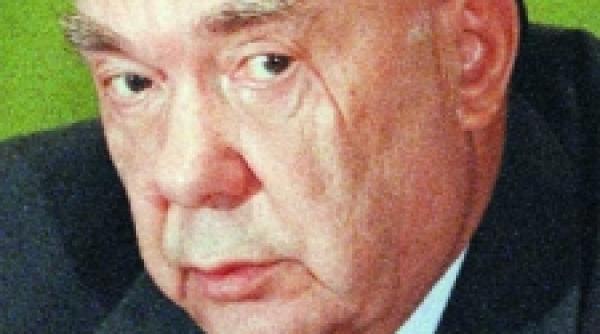 comentariu privind pozitia lui alexander yakovlev fata de pactul hitler stalin