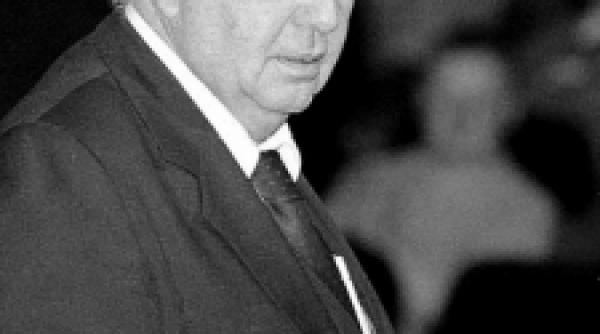 castingul delatiunii actorii teatrului bauti fiind au intonat imnul maghiar si imnul secuiesc