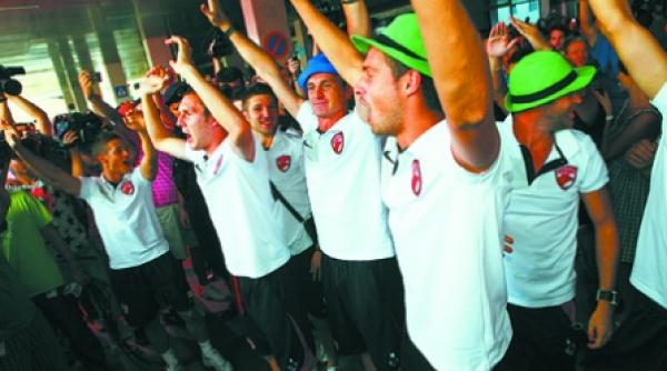 au plecat miei au venit eroi