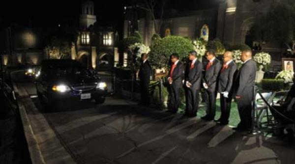 lasati regele sa se odihneasca