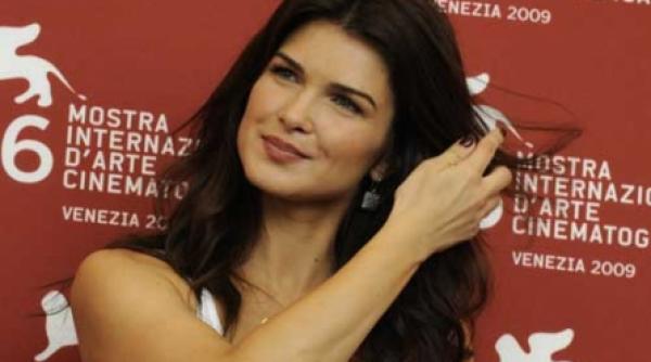 sfanta francesca ii protejeaza pe romani