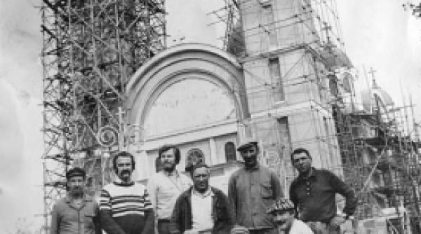 securistul a zis parinte nu l pictati pe ceausescu ca nu mai sta mult