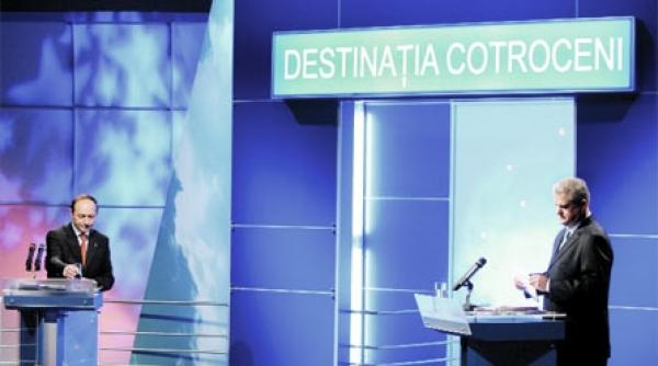 ce i se intampla acum lui traian basescu i s a intamplat in 2004 si lui adrian nastase