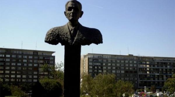 pntcd vrea statui pentru coposu ratiu si maniu