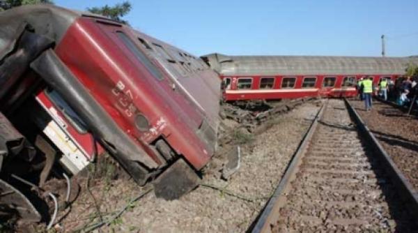 deraieri pe banda doua trenuri pe zi