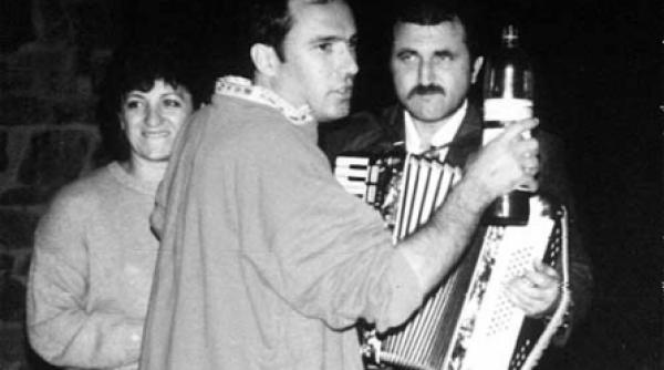 nicu ceausescu bea si din doua pahare o data