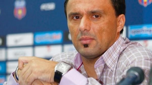 sa se intalneasca gigi cu fanii