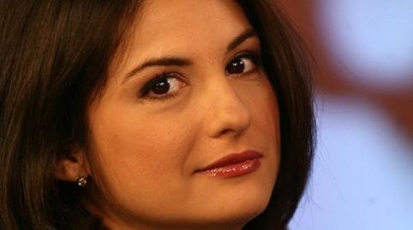 andreea cretulescu paraseste realitatea tv