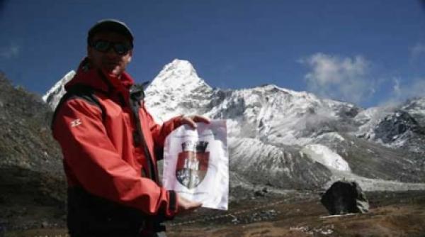 coco galescu ataca varful pumori