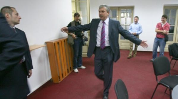 basescu i a cerut lui nica sa plece