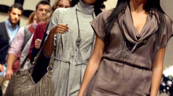 fashion summit la plaza romania