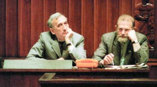 criza regimurilor comuniste