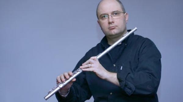 flaut rock si o baie de lumina