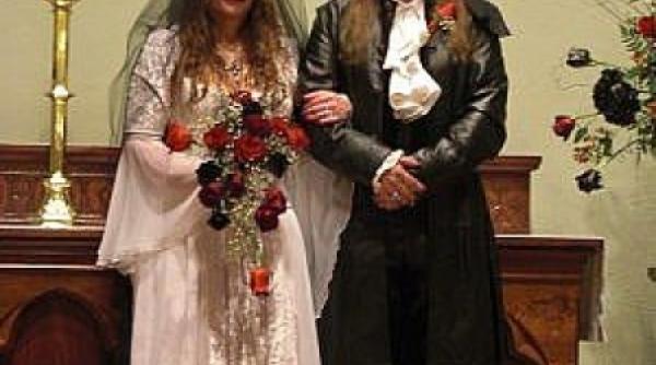 ceremonie inedita nunta intre vampiri