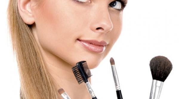 igiena instrumentelor de machiaj
