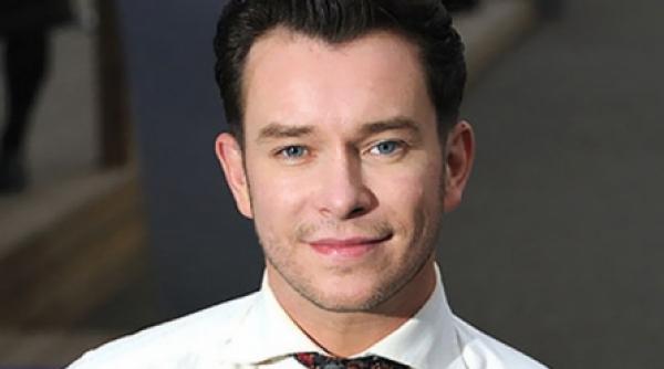 stephen gately membru al trupei boyzone a murit
