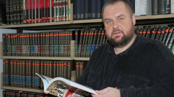 cristi tabara debuteaza ca la carte