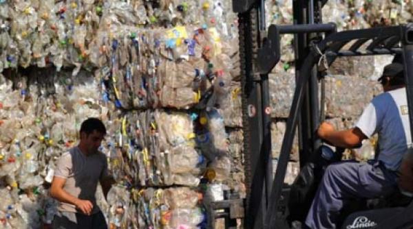 pet uri reciclate granula cu granula