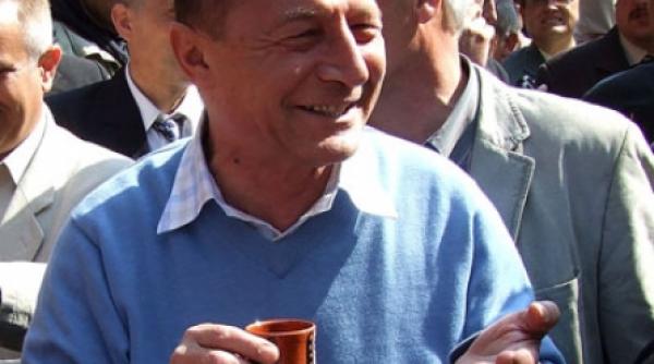 basescu contracandidatul meu nu este mircea geoana ci ion iliescu