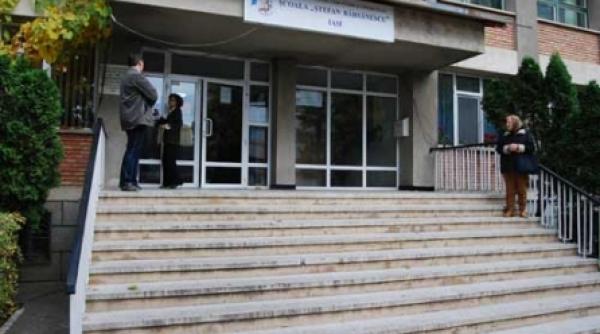 iasi cursuri suspendate din cauza gripei ah1n1