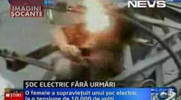 a supravietuit dupa ce s a electrocutat cu 10 000 de volti