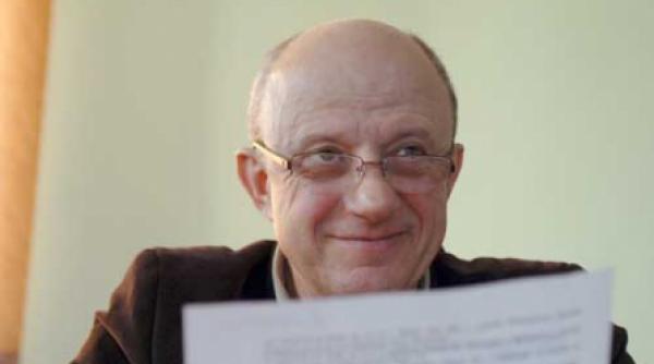 omul zilei mihai malaimare directorul teatrului masca