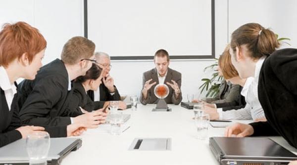 clarvazatorii se lupta cu recesiunea