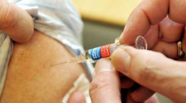 oms recomanda vaccinarea copiilor