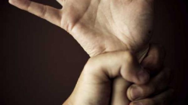 agresorii nu platesc nici macar cu amenda