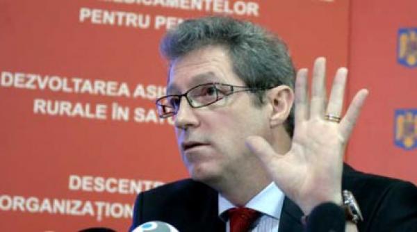 streinu cercel se spala pe maini de porcina