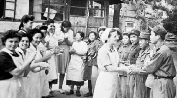 de la parasuta la coc