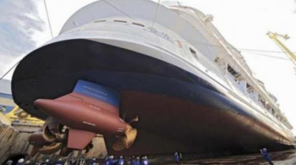 cea mai mare insula plutitoare a fost lansata la apa galerie foto