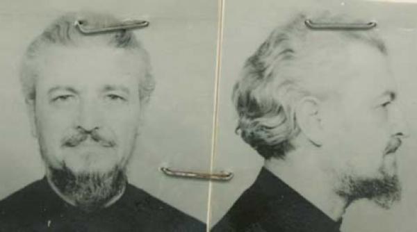 parintele benedict se lumina din potir